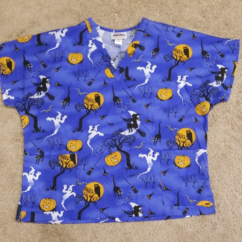 EUC cute Halloween scrub shirt - LG